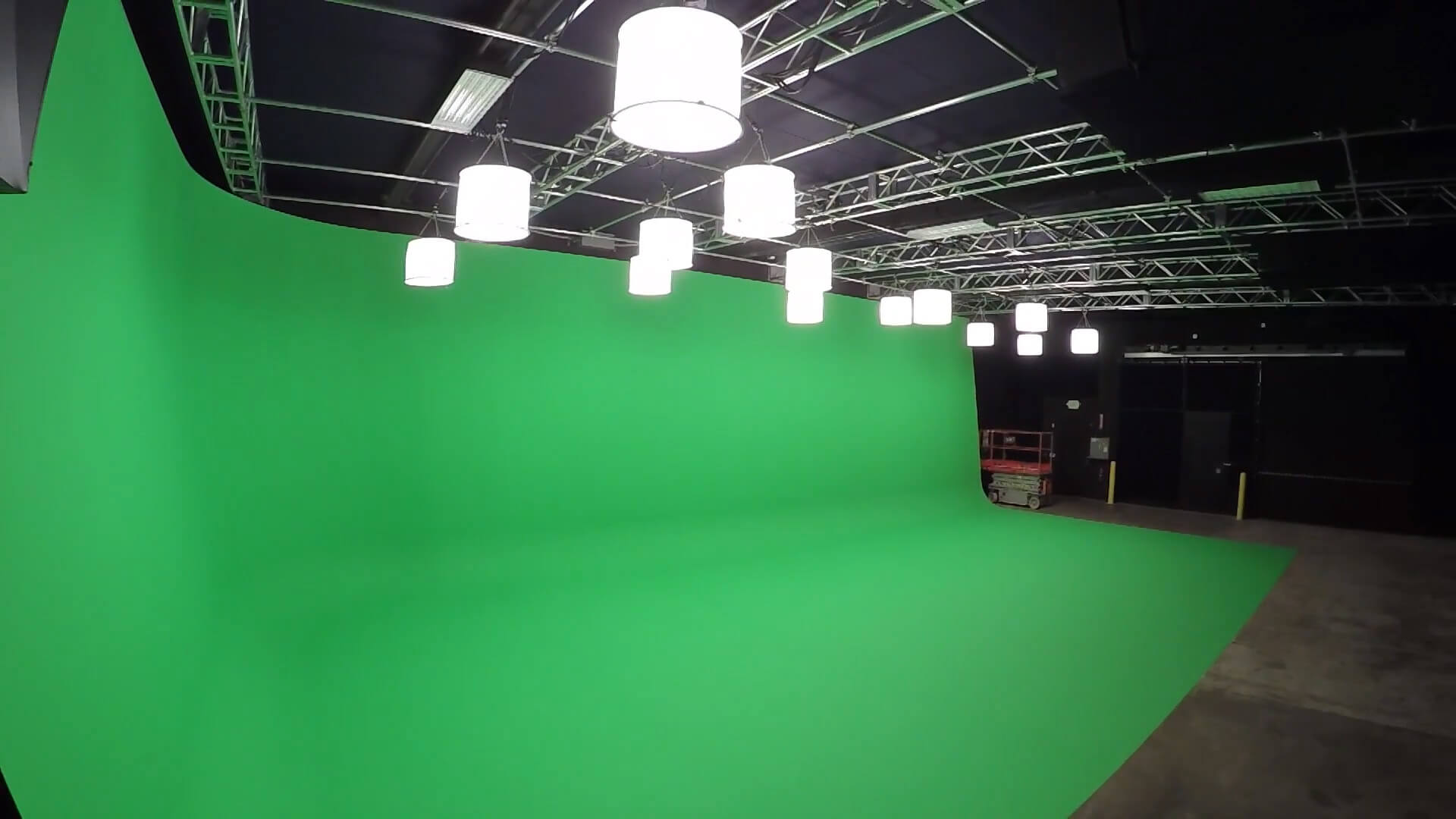 绿幕演播厅案例 / Green-screen studio case